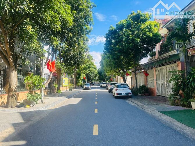 Bán nhà 2 tầng mặt đường Yên Vinh, phường Trường Vinh (Hưng Phúc cũ, đất làng quan), tp Vi
