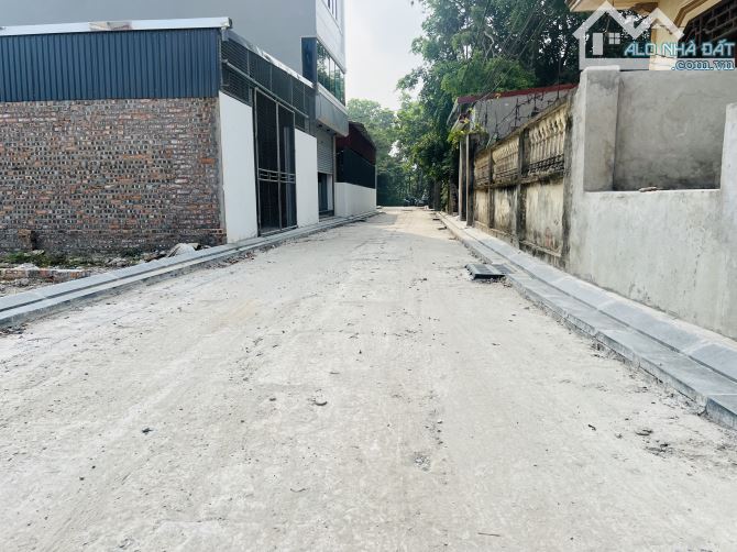 SIÊUU PHẨM LÔ GÓC 3 MẶT THOÁNG Ô TÔ NGỦ TRONG ĐẤT NAM HỒNG 42M ZÁ RẺ