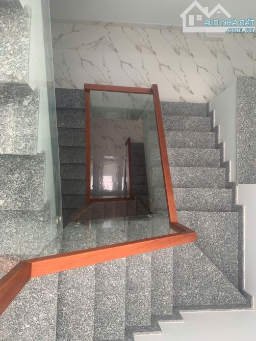 🏡 BÁN NHÀ 3 TẦNG – HẺM XE HƠI TRÁNH NHAU – 234 LÊ VĂN THỊNH, TP. THỦ ĐỨC