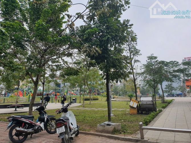 Sót lô Duy nhất dãy Cl12 Lãm Làng, Bắc Ninh nhìn vườn hoa ngay cạnh khu vui chơi