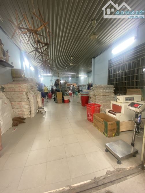 BÁN NHÀ MẶT TIỀN TRỤC CHÍNH ĐÔNG HOÀ, DĨ AN, ngang khủng 7m, 189m², chỉ ~ 40 triệu/m2