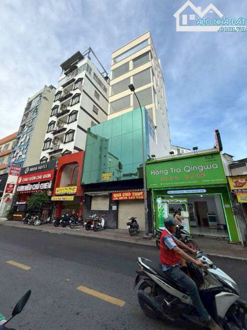 Bán siêu phẩm 2MT Nguyễn Trãi, Quận 1, DT 6,92 x 12,19m, KC H7T, HĐT 200tr/th, giá 74 tỷ