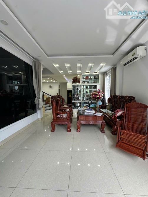 BIỆT THỰ 6 tầng Đường Thạnh Xuân 21 Phường Thạnh Xuân, Q.12 dt 103m2 (7,5mx15m)💵11tỷ