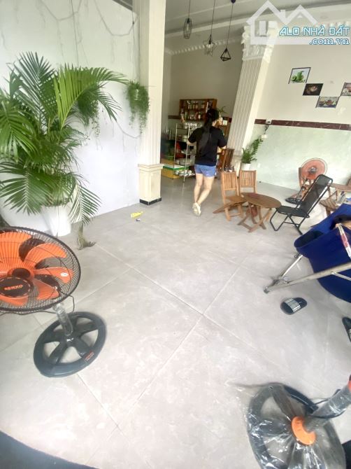 LÔ GÓC 2 MẶT TIỀN KINH DOANH NGAY ĐẠI LỘ II - ĐỖ XUÂN HỢP - 5 TẦNG HOÀN CÔNG - 13 TỶ