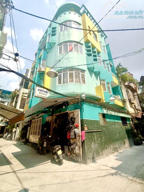 Bán Nhà 2 Mặt Tiền, Trần Hưng Đạo Quận 1, Hẻm Xe Hơi 8m, DT: 5x10, 4 Tầng, 4PN, Giá 2x Tỷ