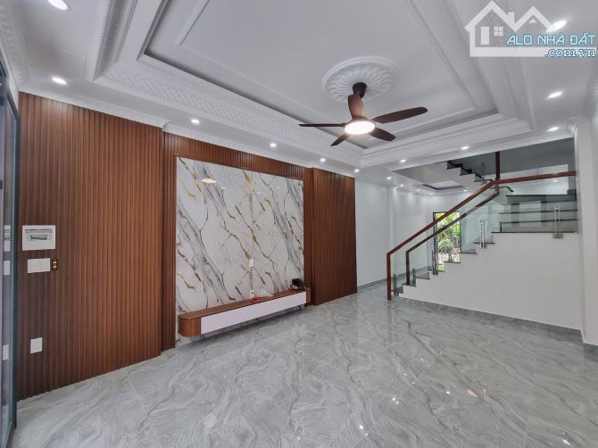 💥 BÁN NHÀ 3 TẦNG – NGÕ 40 TRƯƠNG VĂN LỰC, HÙNG VƯƠNG, HỒNG BÀNG – OTO VÀO TẬN CỬA – GIÁ C