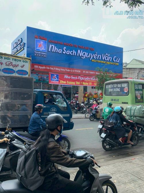 QUẬN 12, MẶT TIỀN NGUYỄN VĂN QUÁ DT 14x70m THU 182tr/tháng