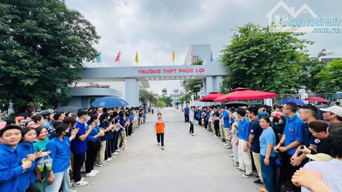 BÁN ĐẤT PHÚC LỢI 9.X TỶ, DT60M2, MT4.2M, Ô TÔ TRÁNH, KINH DOANH, GẦN TRƯỜNG HỌC