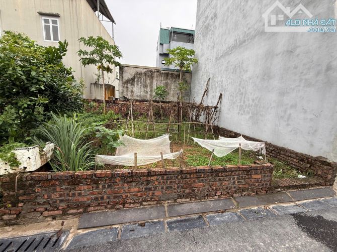 Bán đất Mai Lâm,Đông Anh, 43m2,3 tỉ, ngõ thông ô tô 7 chỗ, 100m ra hồ, hàng xóm Vinhomes