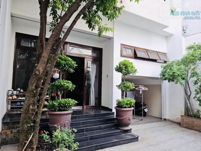 Biệt thự khu K300 Tân Bình - Đường 8m - 7,2x21 - 4 tầng, giá 25,5 tỷ