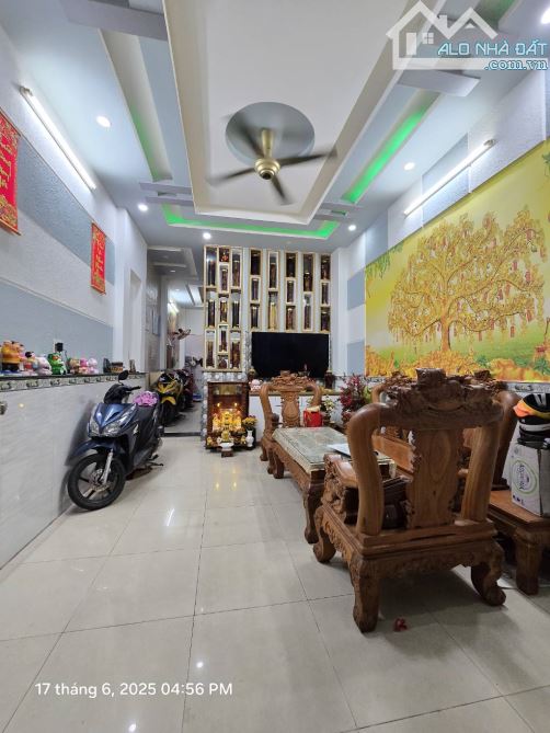 SIÊU PHẨM NHÀ MỚI - 4 TẦNG ĐẸP Ở NGAY - 4x16m- KINH DOANH, VỈA HÈ - GIÁ CỰC TỐT