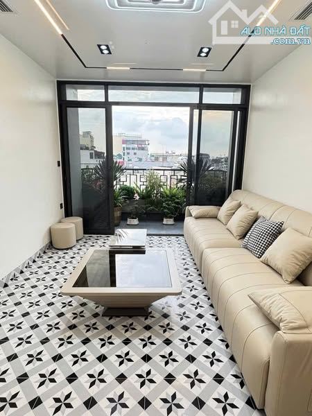 PHỐ NGỌC THỤY 10 TỶ DT 50M MT 4M 8T NGÕ THÔNG CÔNG VIÊN TRUNG TÂM NGỌC THỤY KINH DOANH