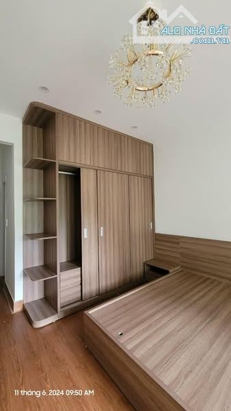 PHỐ PHÚ VIÊN 20 TỶ DT 140M MT 22M 3T VỈA HÈ MẶT TIỀN SIÊU RỘNG Ô TÔ TRÁNH KINH DOANH ĐỈNH
