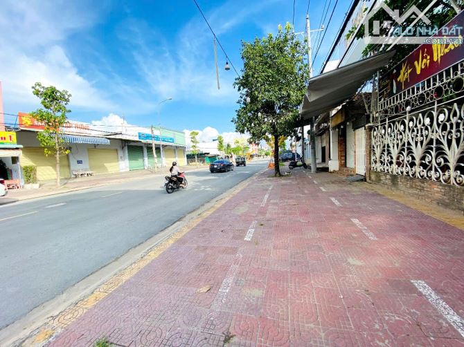 Bán biệt thự vườn 31x30m giá 30 tỷ – Đường Ninh Bình, P2 TP Bạc Liêu – Gần chợ, cách Biển