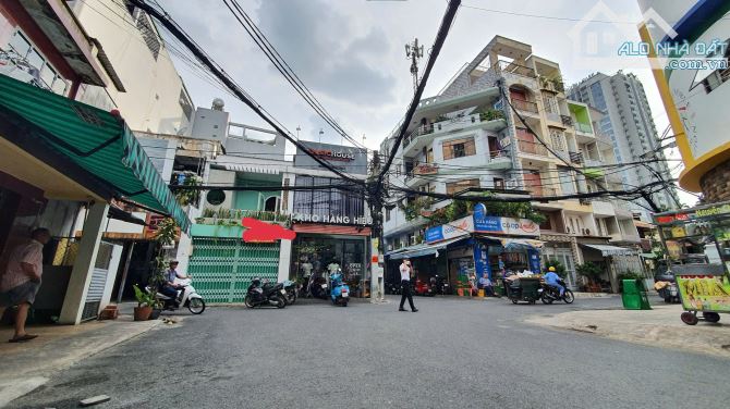 GÓC 2 MẶT TIỀN – HẺM 7M THÀNH THÁI – DT: 85m2 – NHÀ ĐẸP, THUÊ ỔN ĐỊNH – GIÁ CHỈ 15.3 TỶ