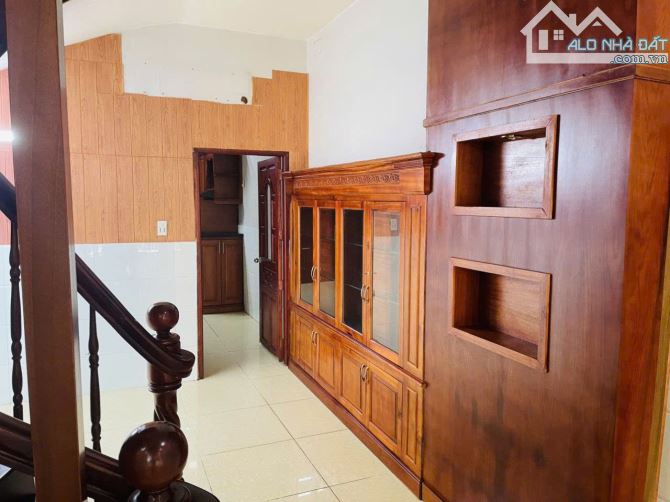 NHÀ MT ĐƯỜNG SỐ 28 P10 Q6 (4X18) HDT 18 TRIỆU/ THÁNG. GIÁ 12 TỶ