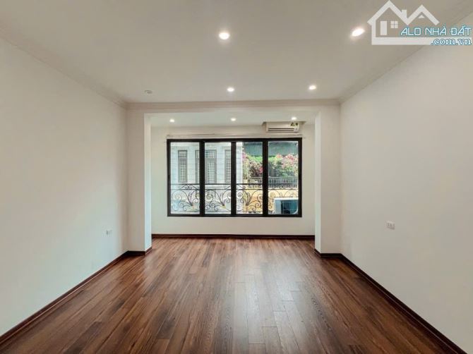 PHÂN LÔ NGHĨA ĐÔ CẦU GIẤY – NHÀ ĐẸP – Ô TÔ NGÕ THÔNG – GẦN PHỐ - 40M2, 6 TẦNG, 13 TỶ