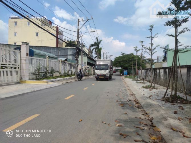 Bán GẤP đất lớn 1161m2 vuông đẹp, mặt tiền khủng 25m hiếm có, HXH TX33 nhỉnh 35tr/m2