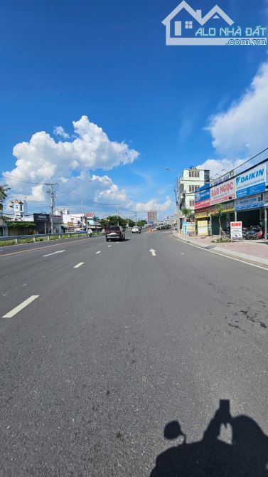 DÃY TRỌ 2 TẦNG DÒNG TIỀN ỔN ĐỊNH 12 TRIỆU/ THÁNG - HẺM XE HƠI TRÁNH NHAU - PHẠM HỮU LẦU PH