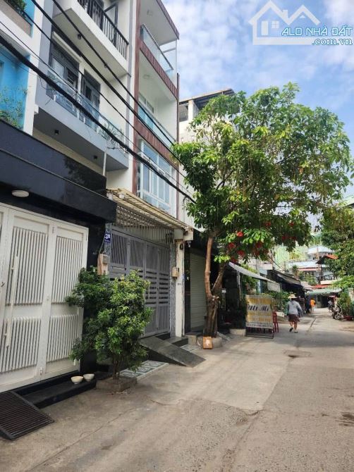 Cư Xá Phú Thọ Hòa Lạc Long Quân ( 4 x 17 ) khu đồng bộ 3 tầng 8pn thích hợp CHVD giá 7,5