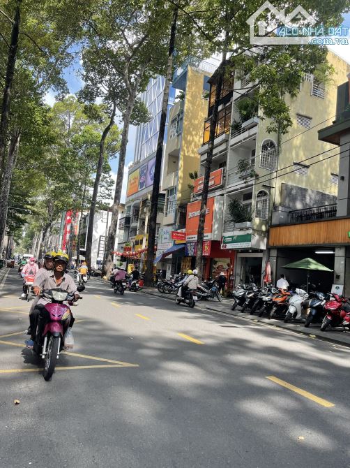 Bán Gấp Trong Tuần. Nhà Mặt Tiền Trần Quang Khải, Tân Định, Quận 1 - Công Nhận: 76.8m2