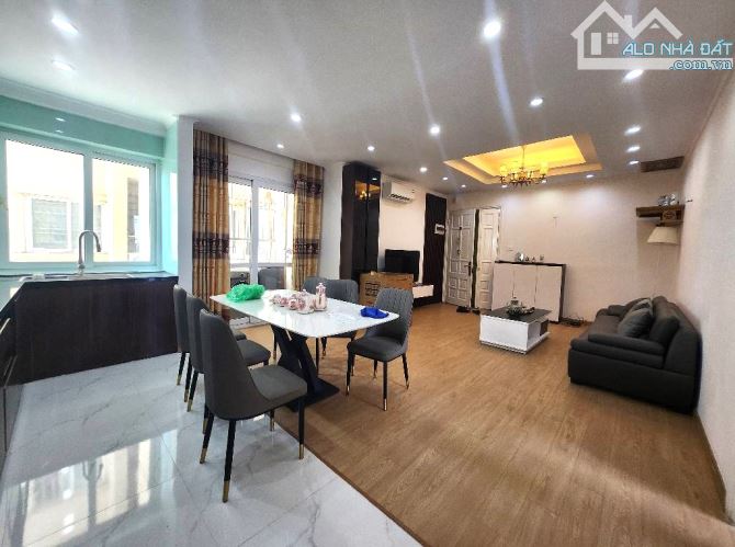 BÁN CĂN HOA HẬU LÔ GÓC 3 MẶT THOÁNG TÒA CT13B KĐT NAM THĂNG LONG - 94M2 - 7 TỶ- VIEW LOTTE
