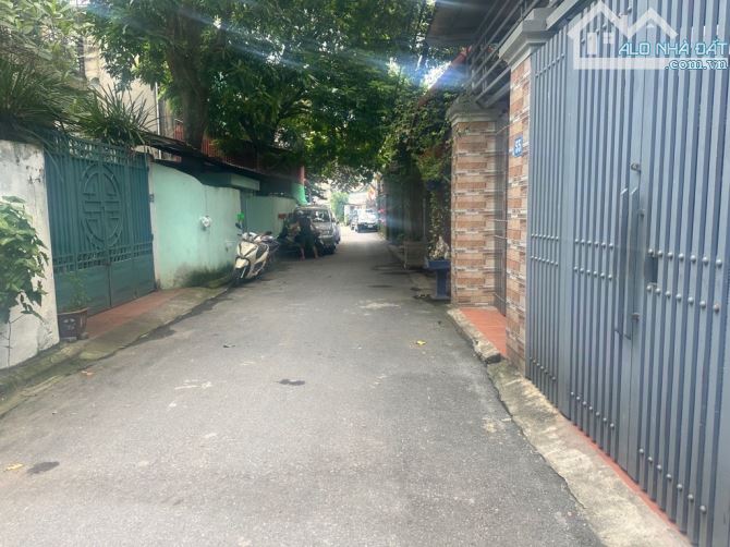 Rẻ nhất khu vực, bán đất Trâu Quỳ Gia Lâm, 57m - 3.x tỷ - gần ô tô