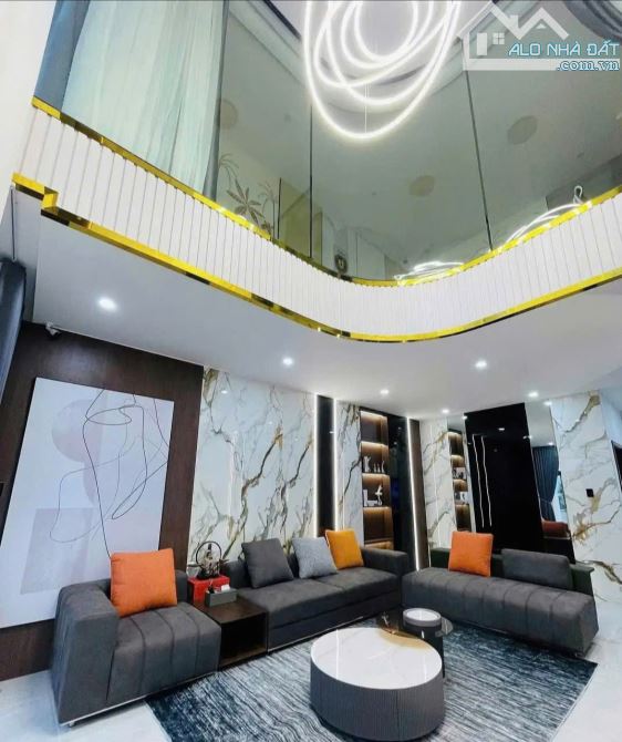 Bán Nhà 4 Tầng Đường BÌNH HÀ View Hồ Đống Đa