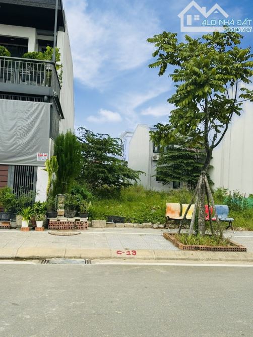 🎯🎯ĐẤT MẶT TIỀN PHẠM VĂN NGHỊ KQH HƯƠNG SƠ, TP HUẾ
