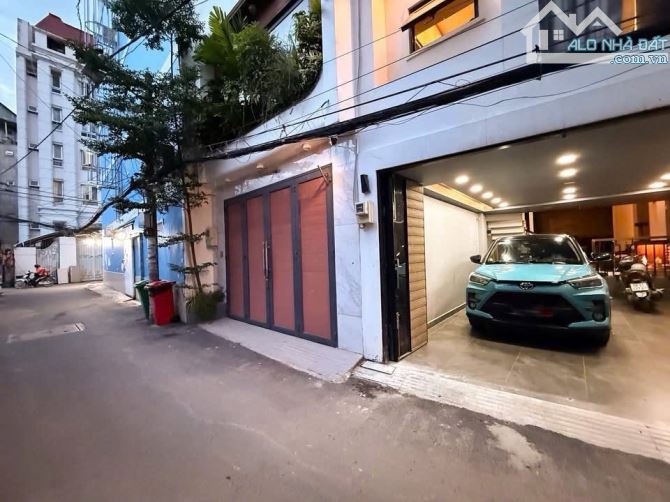 Bán nhà Dương Quảng Hàm, phường 6, Gò Vấp, 56m2, 5 tầng, thang máy, hẻm 7m, giá 9.4 tỷ