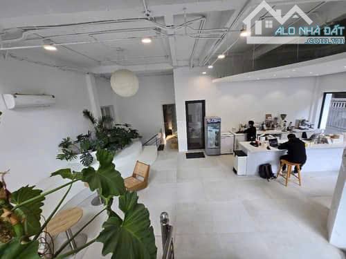 💥💥💥ĐẲNG CẤP THƯỢNG LƯU - BIỆT THỰ CẦU GIẤY - LÔ GÓC – VỊ TRÍ VÀNG - TIỆN ÍCH NGẬP