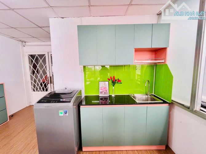 CĂN HỘ GIÁ HỢP LÝ - SẠCH SẼ - TÁCH BẾP NGAY QUẬN 4, CỬA SỔ ĐÓN NẮNG, GẦN ĐẠI HỌC LUẬT - 10