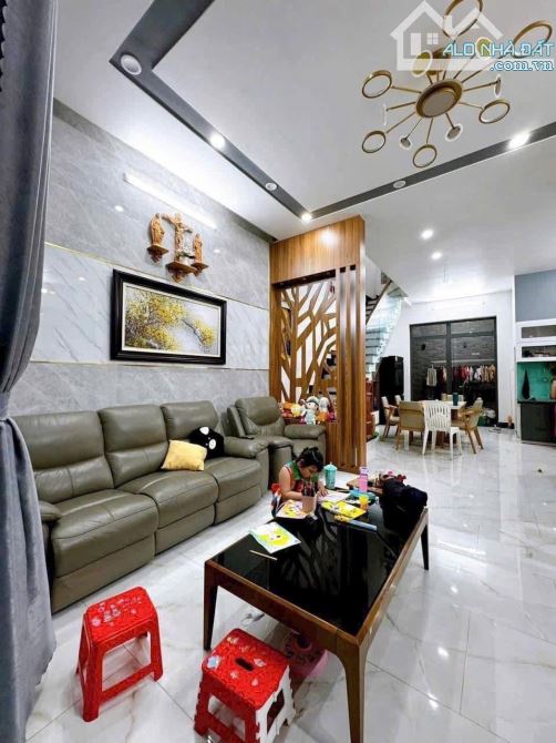 NHÀ 2 lầu đẹp kdc Nam Long, Cái Răng giá 5 tỷ 550 tr (thương lượng ít) - 1