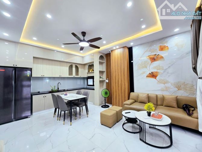 💥💥Nhà 3 tầng 2 mặt kiệt Trần  cao vân - Thông Nguyển Tất Thành. 👉 DTĐ : 52m2 - 1