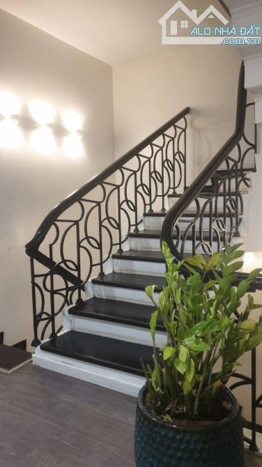 Bán nhà view Tây Hồ, mặt tiền rộng, vỉa hè rộng, kinh doanh sầm uất 59 tỷ - 3