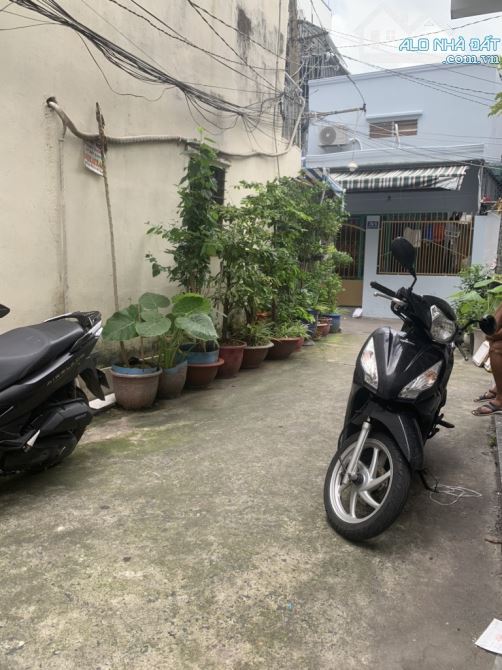 256M2- SHR- GỒM 8 CĂN NHÀ CHO THUÊ 60TR/TH LÊ VĂN LƯƠNG CHỈ 16 TỶ 2 - 1