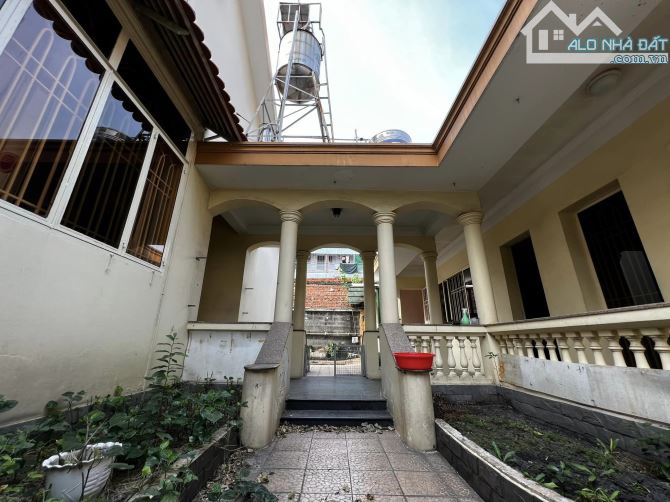 BIỆT THỰ TÂN BÌNH CỰC HIẾM 462M2(14X33), 2 TẦNG. GẤP BÁN GIẢM DẦN TỚI 18 TỶ, GIÁ SIÊU RẺ - 1