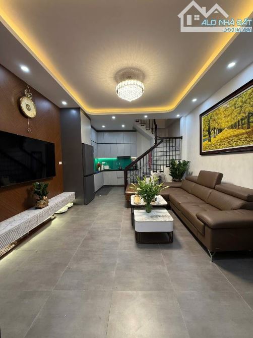 Bán nhà Trần Phú Hà Đông - 35m2, nội thất đẹp long lanh, ba bước ra ga Văn Quán, 8.3 tỷ - 1