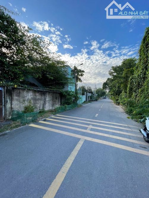 Đất mặt tiền kênh thạnh xuân 52 ( 10M x 40M ) shr quận 12 - 1