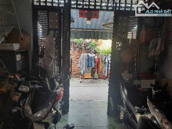 Bán Nhà Riêng tại Lê Văn Quới, 5,5 tỷ, 64m2, 4PN, 2WC, giá tốt - 1