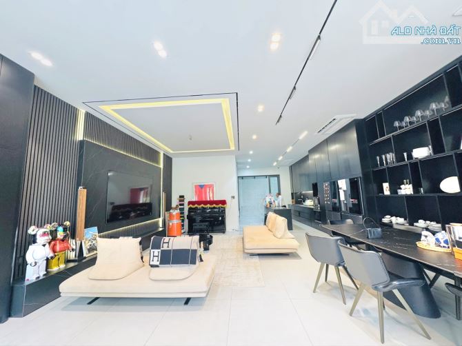 BIỆT THỰ HIM LAM, 5 TẦNG, 150m2, THANG MÁY, CÓ HẦM, VIEW CÔNG VIÊN, CHỈ 46 TỶ - 1