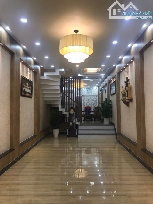 CHDV mặt tiền Thống Nhất P.11 GV, 5 tầng BTCT, dòng tiền 30tr/th - 1