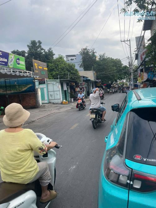 BÁN NHÀ XƯỞNG 685M² HẺM 1 TÂN THỚI NHẤT 08, Q.12 GẦN KÊNH THAM LƯƠNG - 1