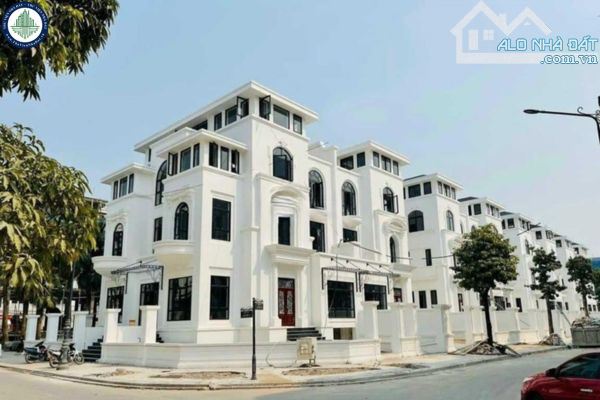 BÁN BIỆT THỰ LÔ GÓC KĐT LOUIS CITY HOÀNG MAI, 180M,5 TẦNG,MT20M, VỊ TRÍ ĐẮC ĐỊA, ĐẲNG CẤP. - 1