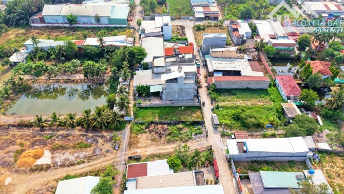 Bán lô đất 2 mặt tiền đường ô tô, khu dân cư hiện hữu, ngang 10m - 1