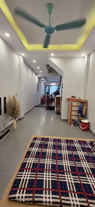 MẶT PHỐ BỒ ĐỀ LONG BIÊN 12 TỶ DT 56M MT 4M 5T Ô TÔ TRÁNH KINH DOANH THOÁNG - 1