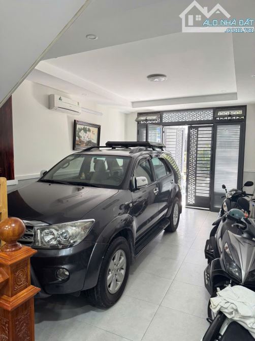 Bán nhà mới đẹp mặt tiền đường Số 11 Tân kiểng Quận 7 -5 lầu có thang máy gara xe hơi - 1