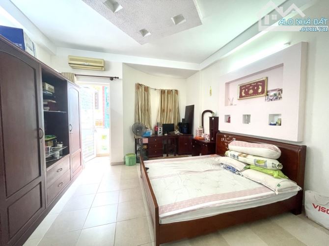 NHÀ 2 MẶT TIỀN HẺM RỘNG RÃI, QUẬN 3 - NGANG HƠN 4M - 4 TẦNG BTCT - 70M2 - NHỈN 11 TỶ - 1