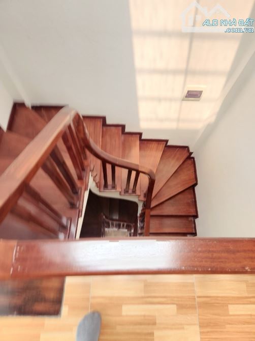Nhà khu kinh doanh Giảng Võ, Đống Đa, 158m2 x 4 tầng, mặt tiền 6m, ô tô vào nhà!!! - 1