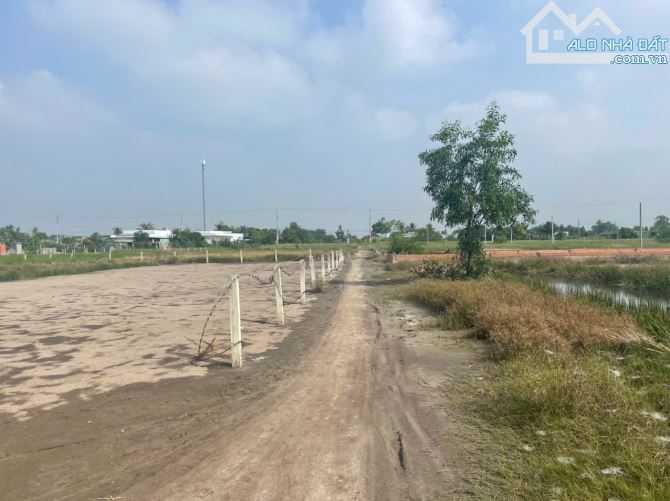 Cần bán 1216m2 đất làm vườn, sổ hồng riêng, đường xe hơi, giá rẻ - 1